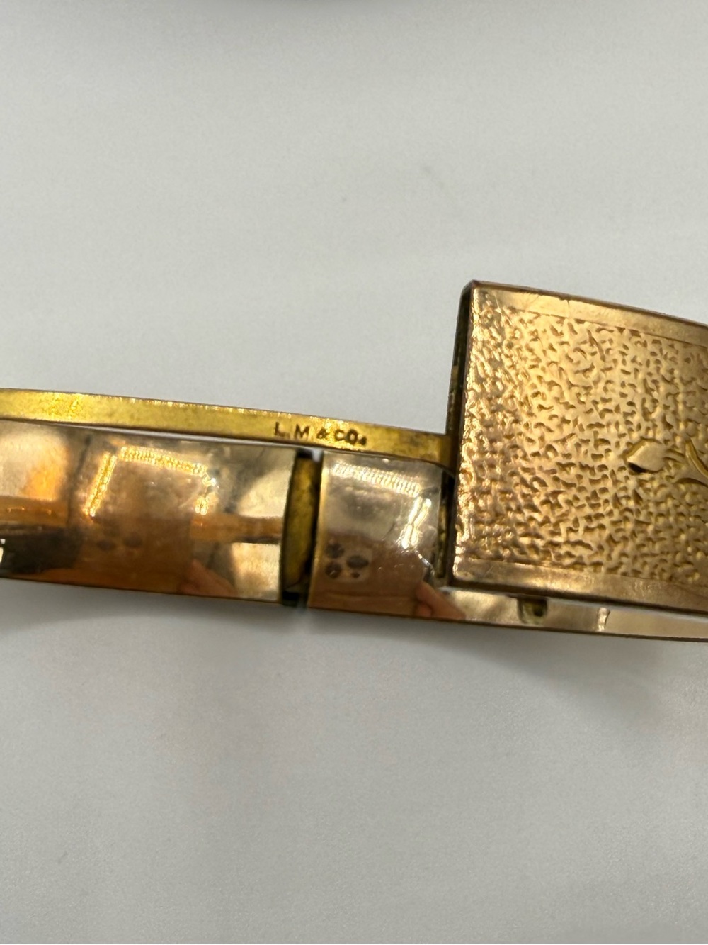 LM & Co Antique Gold Filled Hinged Bangle Bracelet Floral Etched Engraved Scroll - Picture 2 of 7